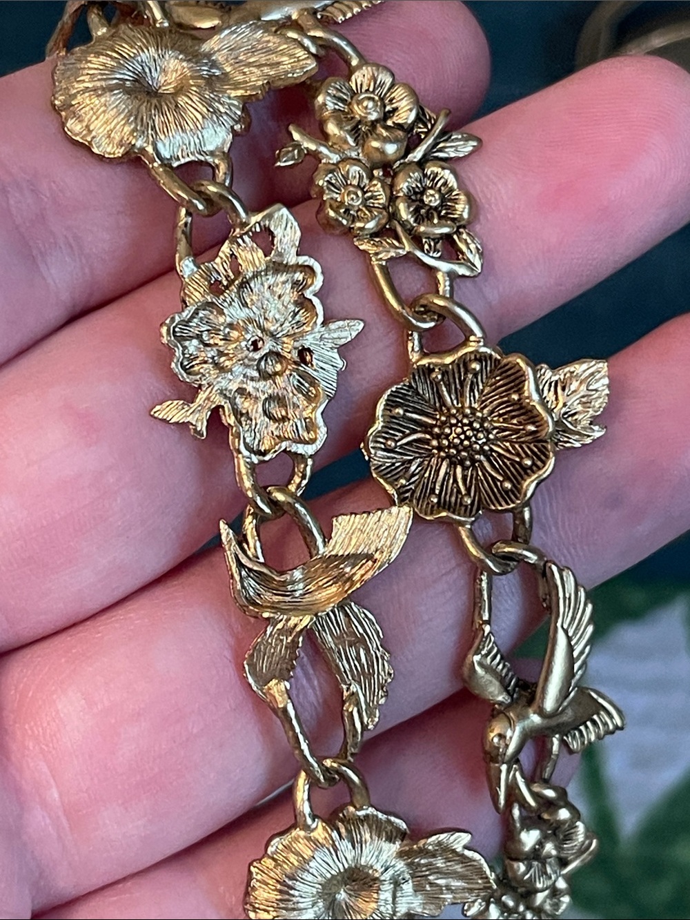 Vintage Hummingbird & Floral Accent Gold-Tone Statement Necklace - Picture 4 of 7
